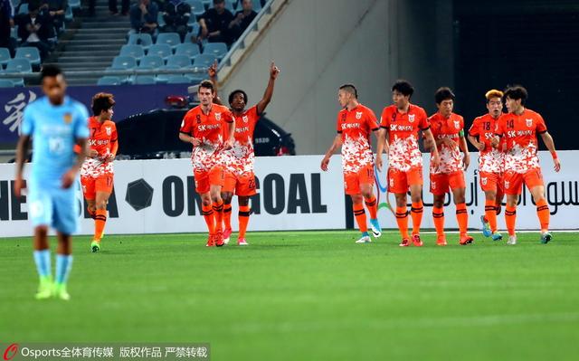 本赛季哈维的计划中没有他，频繁的伤病正在压垮他。